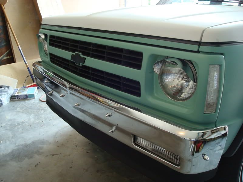 1st gen, round headlights, pix S10 Forum